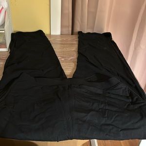 Lululemon Soft Work Pants with pockets Size 8